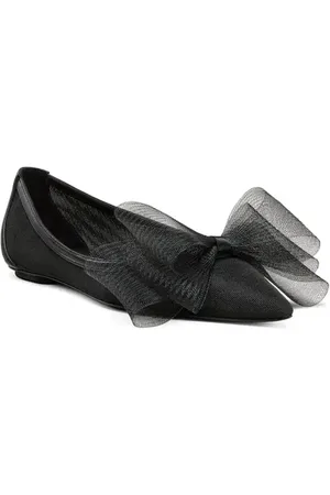 Stuart Weitzman Blushing Bow Pointed Toe Flat in at Nordstrom, Size 8