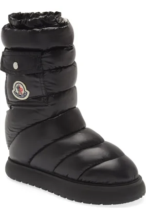 Moncler Gaia Pocket Puffer Snow Boot in at Nordstrom, Size 9Us