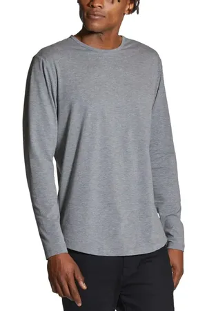 Cuts AO Curved Hem Long Sleeve T-Shirt in at Nordstrom, Size Xx-Large