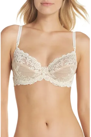 Wacoal Embrace Lace Underwire Bra in Naturally Nude /Ivory at Nordstrom, Size 34B