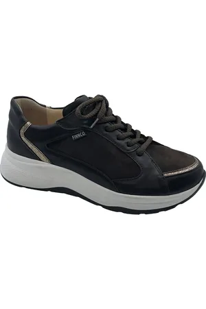 Finn Piccadilly Sneaker in Brown /Gold at Nordstrom, Size 9.5