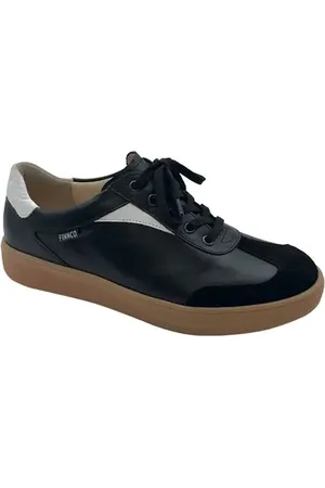 Finn Interlagos Sneaker in Black /White at Nordstrom, Size 7.5