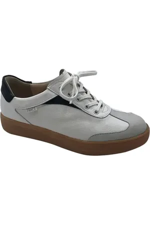Finn Interlagos Sneaker in White /Black at Nordstrom, Size 9