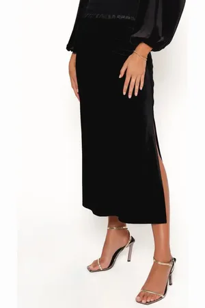 Petal & Pup Raelynn Velvet Midi Skirt in at Nordstrom, Size Medium