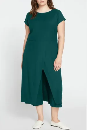 UNIVERSAL STANDARD Elvo Crop Pants in at Nordstrom