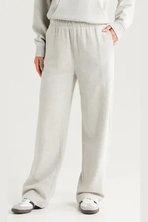 Zella Cloud Fleece Straight Leg Sweatpants in at Nordstrom, Size Large