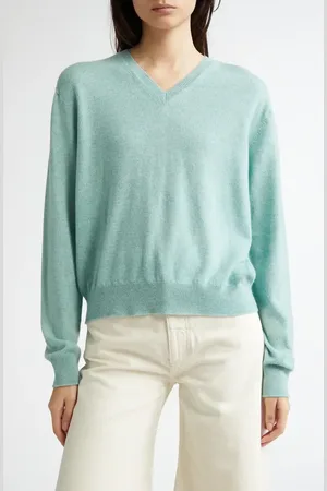 Johnstons Of Elgin Classic Cashmere V-Neck Sweater in at Nordstrom, Size Xx-Large
