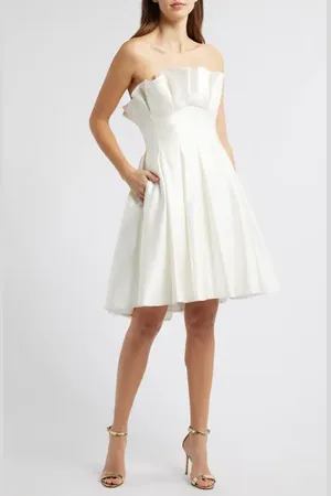 Amsale Pleated Strapless Fit & Flare Cocktail Dress in at Nordstrom, Size 0