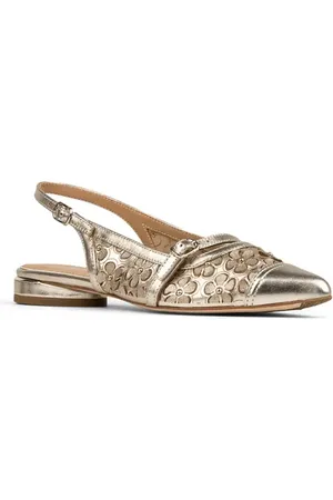 Donald Pliner Pointed Toe Slingback Flat in at Nordstrom, Size 5
