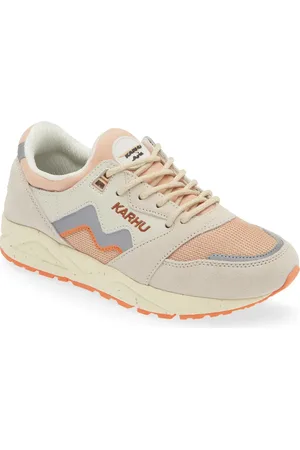 Karhu Gender Inclusive Aria 95 Sneaker in Whitecap Gray /Silver Grey at Nordstrom, Size 10.5 Women