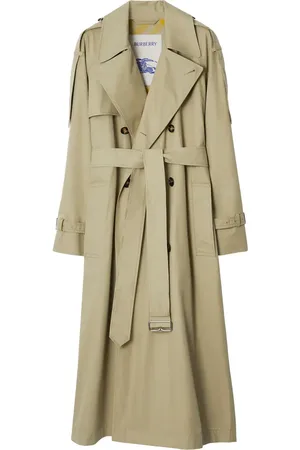Burberry Castleford Water Resistant Gabardine Trench Coat in at Nordstrom, Size 4