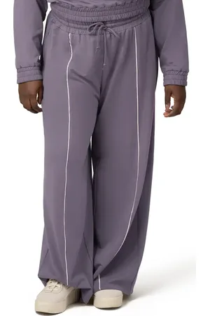 Kindred Bravely Mila High Waist Wide Leg Jersey Maternity Pants in at Nordstrom, Size Medium