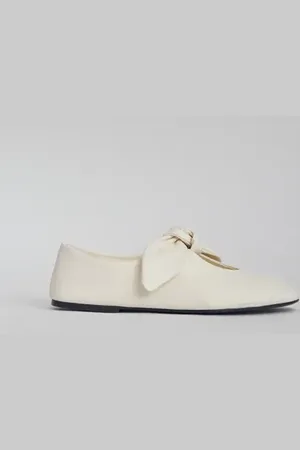 CO Bow Flat in Nappa Leather in at Nordstrom, Size 38