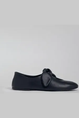 CO Bow Flat in Nappa Leather in at Nordstrom, Size 36.5