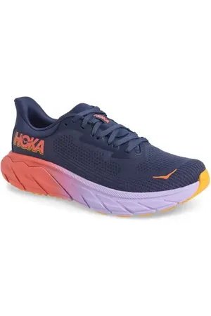 Hoka One One Arahi 7 Running Shoe in Nautical Dusk /Varsity Navy at Nordstrom, Size 5
