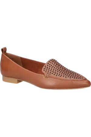 Bella Vita Alessi Perforated Pointed Toe Flat in at Nordstrom, Size 8.5