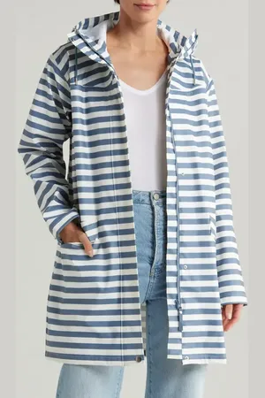 Helly Hansen Moss Waterproof Rain Coat in at Nordstrom, Size X-Small