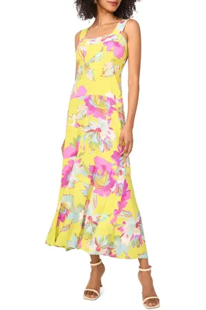 Vince Camuto Floral Tiered Maxi Dress in at Nordstrom, Size Medium