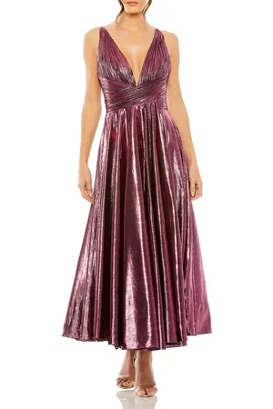 Mac Duggal Sleeveless V Neck Pleated Top Metallic Dress in at Nordstrom, Size Large