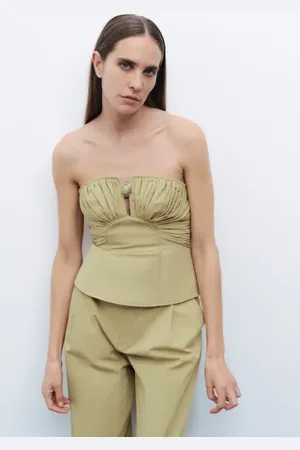 Nocturne Almond-Accented Crop Top in at Nordstrom, Size X-Large