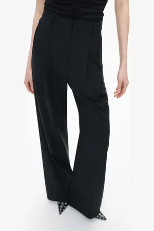 Nocturne Double-Pleated Pants in at Nordstrom, Size X-Small