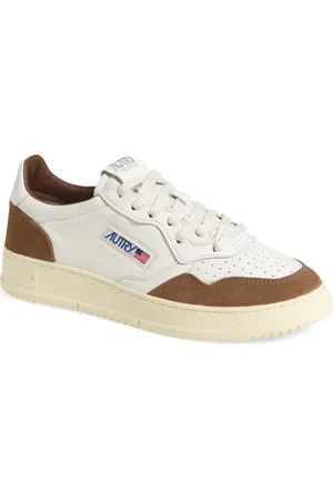 Autry Medalist Low Sneaker in at Nordstrom, Size 12Us