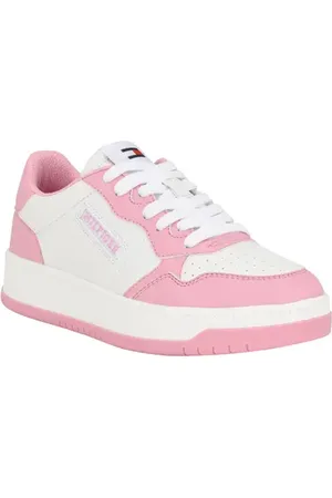 Tommy Hilfiger Dunner Sneaker in at Nordstrom, Size 5.5