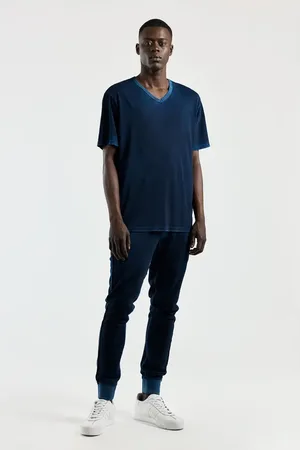 Cotton Citizen Classic V-Neck Tee in at Nordstrom, Size Medium