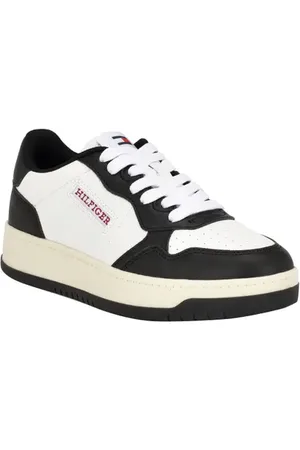 Tommy Hilfiger Dunner Sneaker in at Nordstrom, Size 5