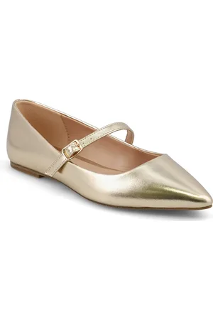 Mia Aviba Mary Jane Pointed Toe Flat in at Nordstrom, Size 8
