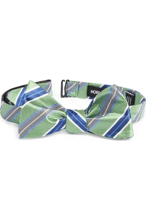 Nordstrom Stripe Silk Pre-Tied Bow Tie in at
