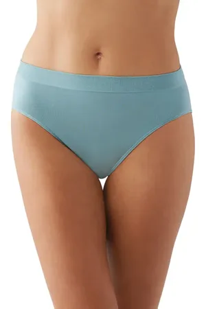 Wacoal B-Smooth High Cut Briefs in at Nordstrom, Size Medium