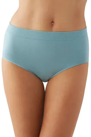 Wacoal B-Smooth Briefs in at Nordstrom, Size X-Large