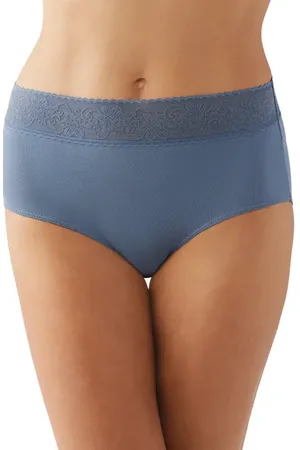 Wacoal Comfort Touch Briefs in at Nordstrom, Size Large