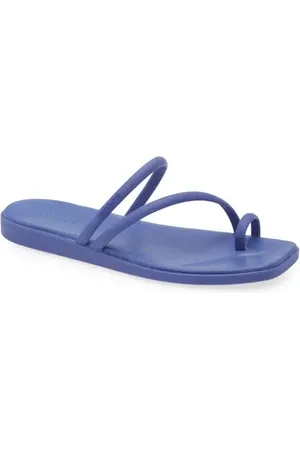 Crocs Miami Toe Loop Sandal in at Nordstrom, Size 5