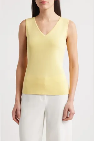 Tahari ASL V-Neck Sweater Tank in at Nordstrom, Size Medium