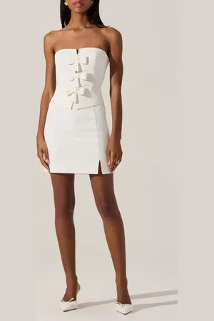 ASTR Bow Detail Strapless Sheath Dress in at Nordstrom, Size Medium