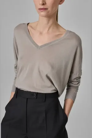 CO V-Neck Sweater in Fine Cashmere in at Nordstrom, Size X-Small