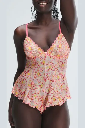 Savage X Fenty Sunray Lace Underwire Teddy in at Nordstrom, Size 1 X