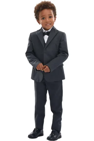 M. Moustache Peak Lapel Tuxedo in at Nordstrom, Size 9