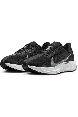 Nike Pegasus Plus Running Shoe in at Nordstrom, Size 5