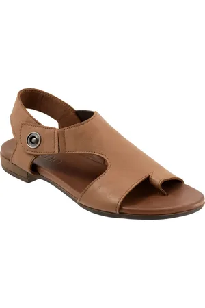Bueno Tessie Toe Loop Sandal in at Nordstrom, Size 7.5-8Us