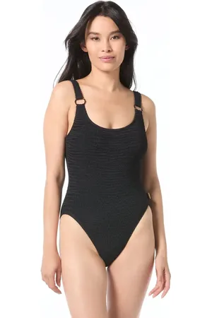 Vince Camuto Scoop Neck Ring One Piece Swimsuit in at Nordstrom, Size 10