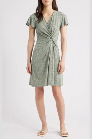 Tommy Bahama Clara Bay Breeze Short Sleeve Dress in at Nordstrom, Size Medium