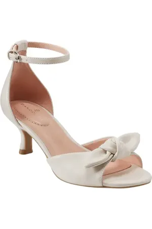 Bandolino Andora Ankle Strap Kitten Heel Sandal in at Nordstrom, Size 9