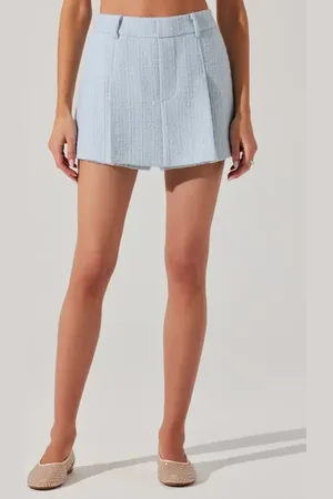 ASTR Jhene Pleat Front Shorts in at Nordstrom, Size X-Small