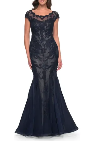 La Femme Mermaid Lace Dress with Cap Sleeves and Illusion Neckline in at Nordstrom, Size 2