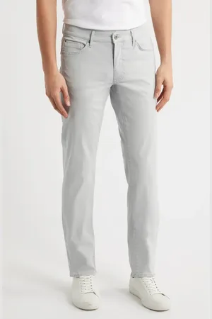 Brax Chuck Modern Fit Jeans in at Nordstrom, Size 34 X 34