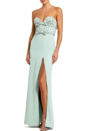 Mac Duggal Elegant Crepe Gown with Sweetheart Neckline, Embellishments & Thigh-High Slit in at Nordstrom, Size 2