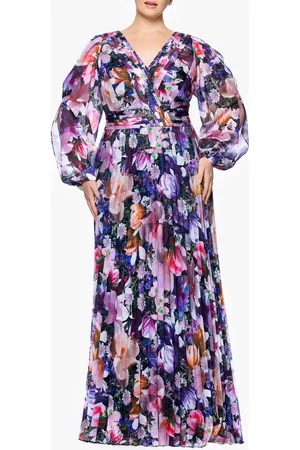 Betsy & Adam Metallic Floral Pleated Long Sleeve Gown in at Nordstrom, Size 22W